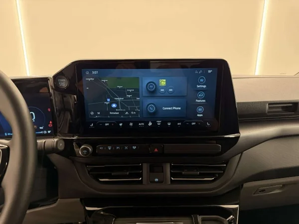 Ford Tourneo Custom — foto 9 van 24