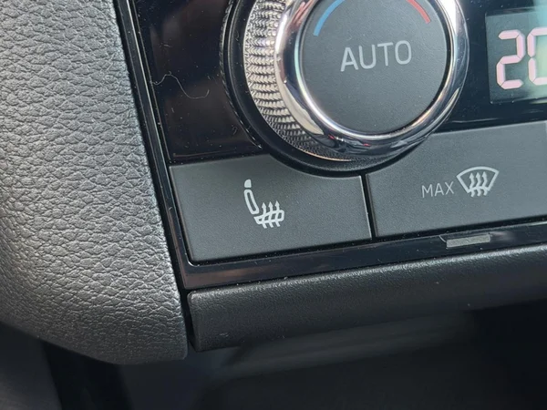 SKODA Kamiq (2023) — foto 16 van 22