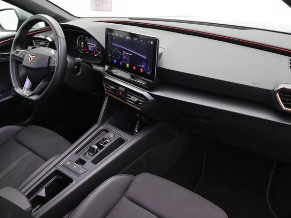 CUPRA Leon ST e-Hybrid (PHEV) (2024) — foto 2 van 29
