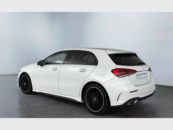 Mercedes-Benz A 180 (2022) — foto 23 van 26
