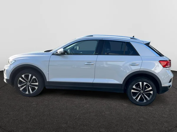 VOLKSWAGEN T-Roc (2021) — foto 12 van 20