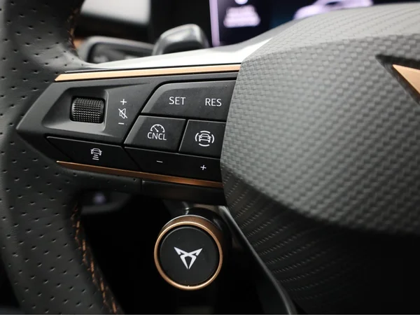 CUPRA Terramar e-Hybrid (PHEV) (2025) — foto 9 van 26