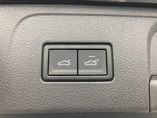 VOLKSWAGEN Passat Variant (2024) — foto 7 van 35