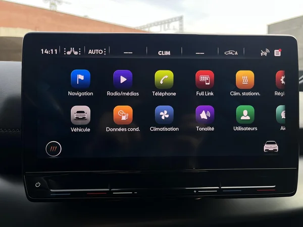 CUPRA Born (2024) — foto 8 van 30
