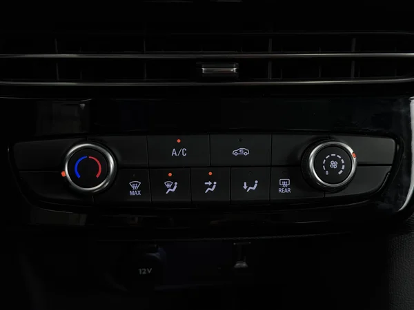 OPEL Mokka (2023) — foto 16 van 26