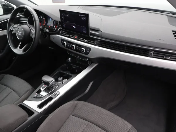 AUDI A4 Avant (2023) — foto 30 van 30