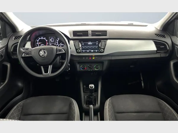 Skoda FABIA (2019) — foto 2 van 15