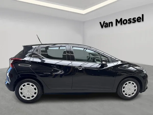 Nissan Micra (2018) — foto 14 van 18