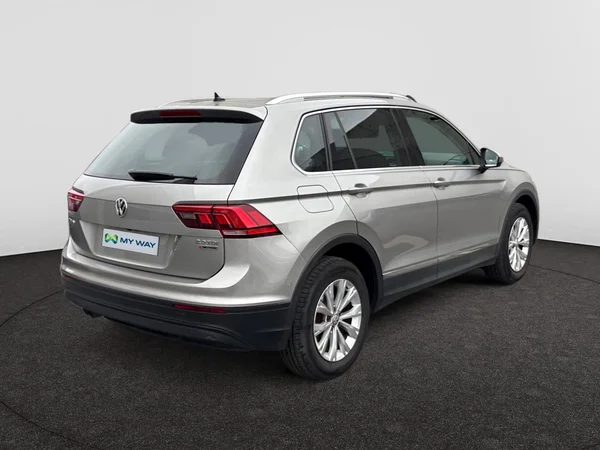 VOLKSWAGEN Tiguan Dsl (2017) — foto 3 van 19