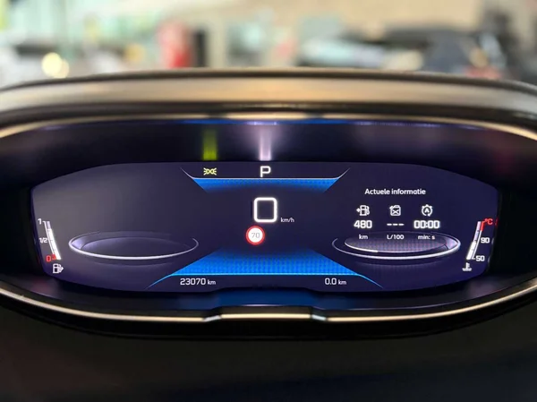 Peugeot 5008 (2023) — foto 15 van 22