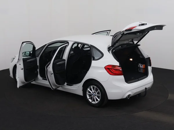 BMW 216 (2021) — foto 29 van 30