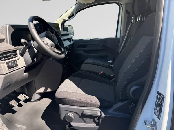 VOLKSWAGEN Transporter T7 28 Fou Lwb (2025) — foto 13 van 24