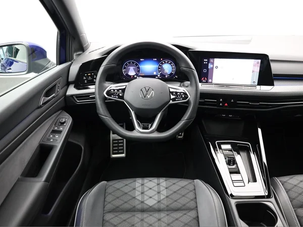 VOLKSWAGEN Golf VIII (2024) — foto 5 van 21