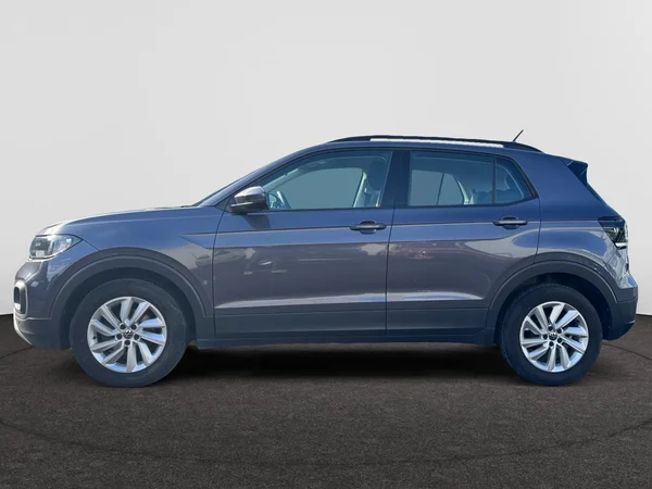 VOLKSWAGEN T-Cross (2022) — foto 2 van 13
