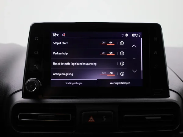 Opel Combo Life (2023) — foto 13 van 35