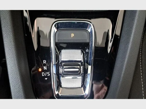 Skoda OCTAVIA (2024) — foto 14 van 23