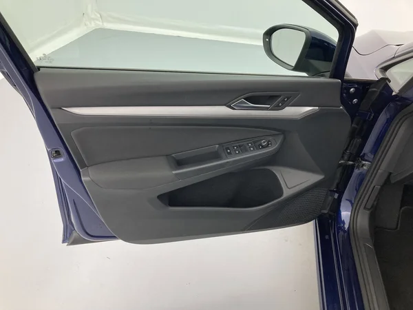 VOLKSWAGEN Golf VIII (2020) — foto 14 van 36