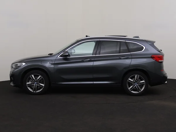 BMW X1 (2022) — foto 12 van 34