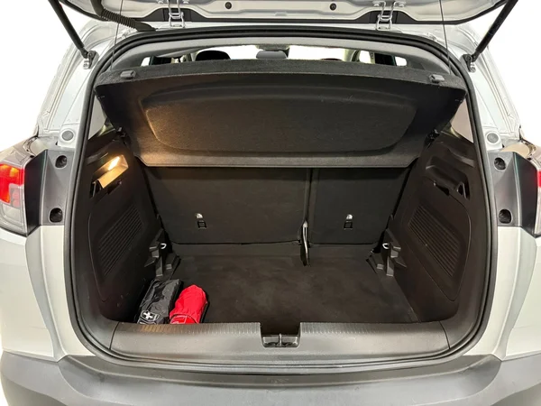 Opel Crossland (2023) — foto 16 van 28