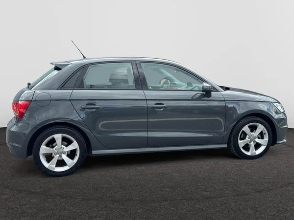 AUDI A1 Sportback (2016) — foto 21 van 24