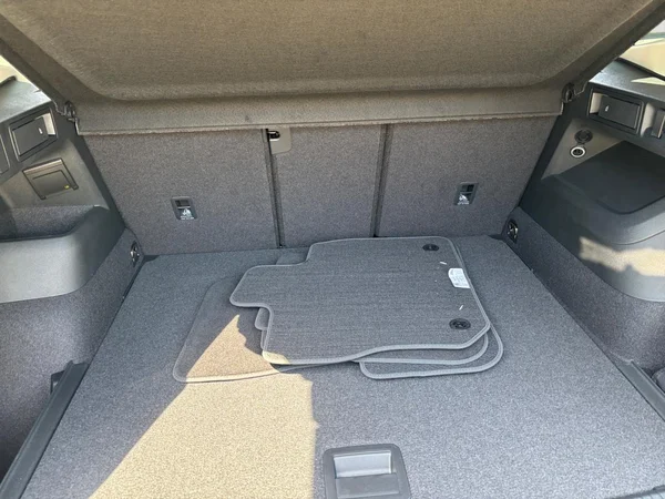 VOLKSWAGEN Tiguan (2026) — foto 11 van 24