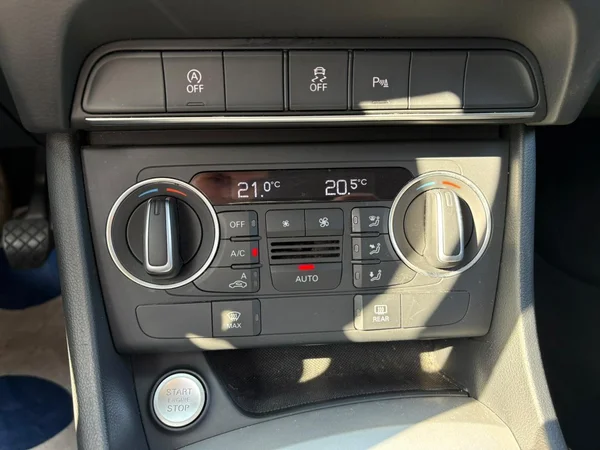 AUDI Q3 (2018) — foto 9 van 18