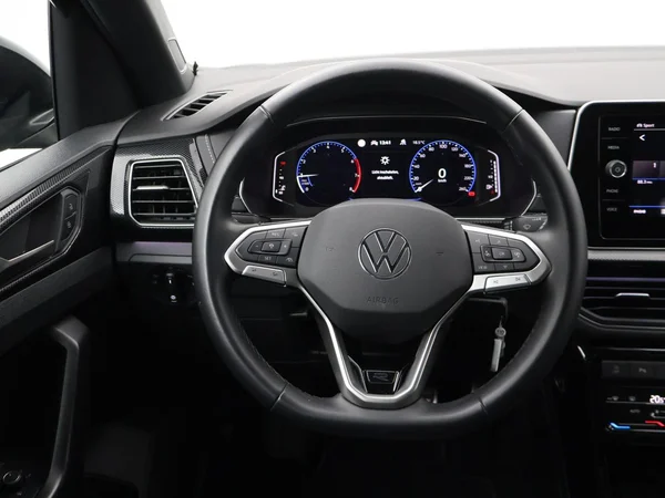 VOLKSWAGEN T-Cross (2025) — foto 6 van 26