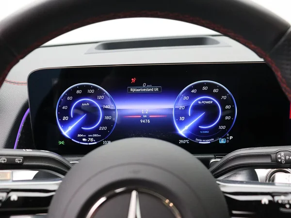Mercedes-Benz EQB (2026) — foto 5 van 29