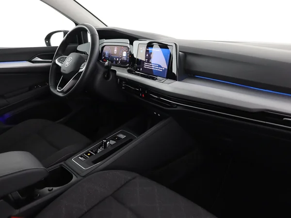 VOLKSWAGEN Golf (2024) — foto 3 van 28