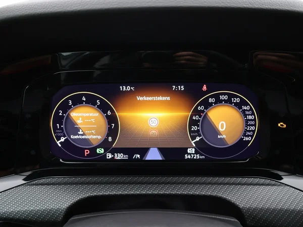 Volkswagen Golf (2024) — foto 14 van 27