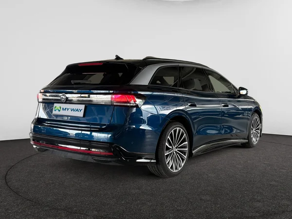 VOLKSWAGEN ID.7 Tourer (2025) — foto 21 van 24