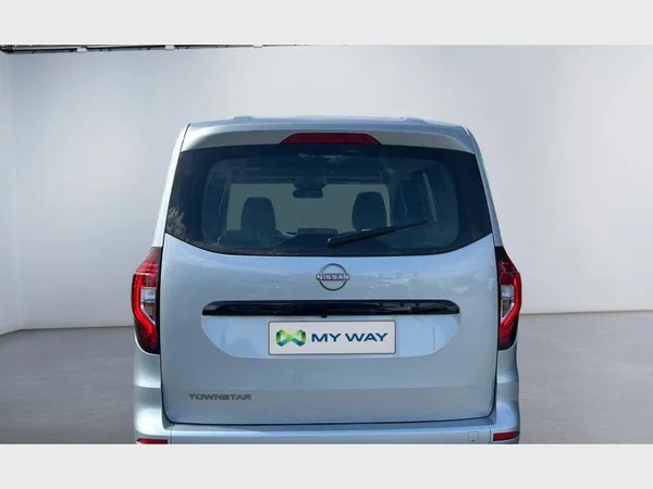 Nissan TOWNSTAR (2023) — foto 23 van 29