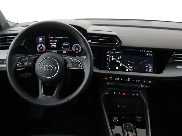 AUDI A3 Sportback (2025) — foto 16 van 18
