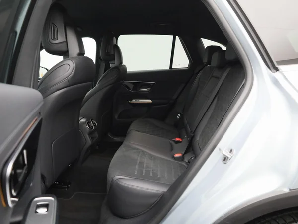 Mercedes-Benz GLC (2025) — foto 3 van 47