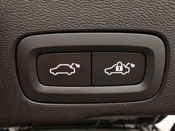VOLVO XC60 (2021) — foto 22 van 31
