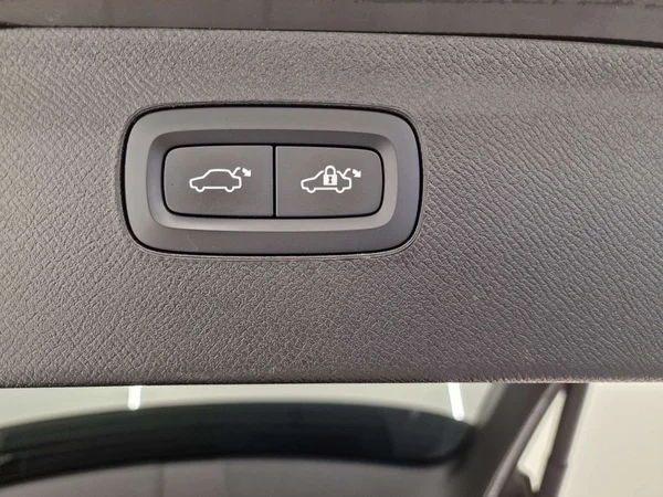 Volvo XC90 (2023) — foto 5 van 20