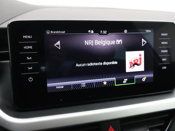 SKODA Kamiq (2024) — foto 9 van 26