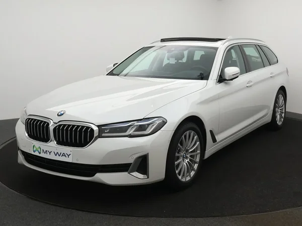 BMW 5 Reeks (2020) — foto 1 van 28