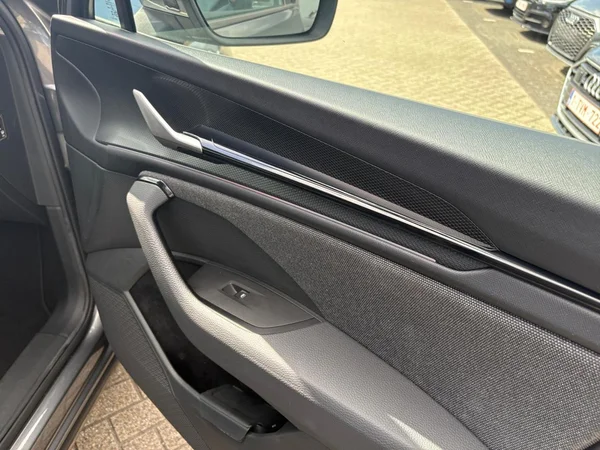 SKODA Kodiaq (2024) — foto 9 van 24