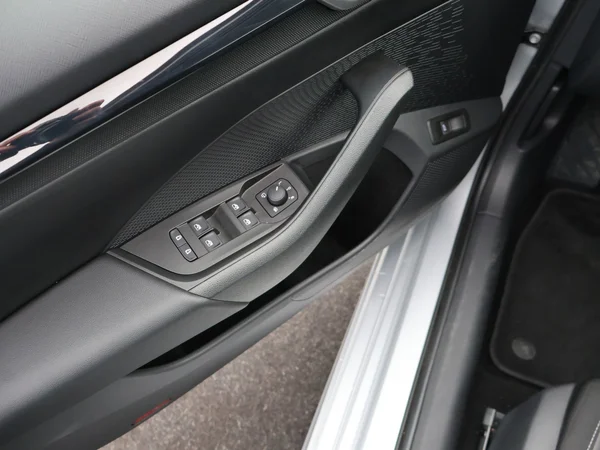 SKODA Octavia (2024) — foto 6 van 24