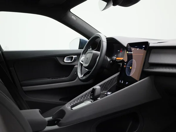 Polestar 2 (2023) — foto 27 van 41
