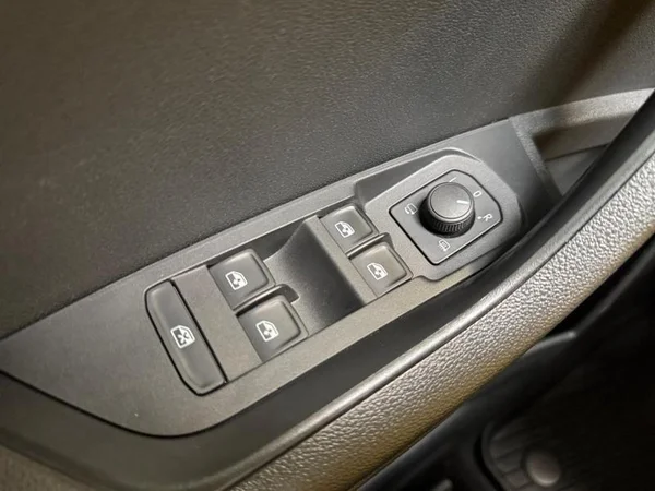 SKODA Karoq (2021) — foto 5 van 33