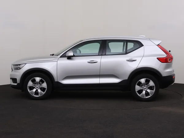 VOLVO XC40 (2019) — foto 12 van 27