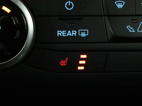 FORD Kuga (2024) — foto 18 van 28