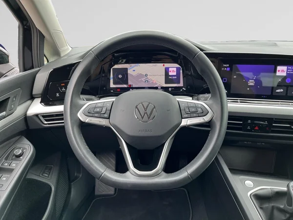 VOLKSWAGEN Golf VIII SW (2025) — foto 2 van 22