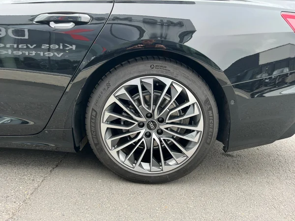 AUDI A6 Avant (2025) — foto 15 van 24