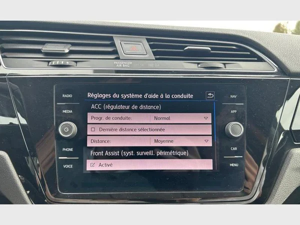 Volkswagen Touran (2020) — foto 10 van 31