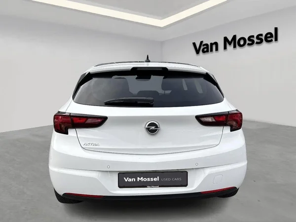 Opel Astra (2020) — foto 14 van 20