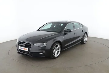 Audi A5 2075eac5-4eac-4152-9600-bf618f798508