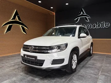 Volkswagen Tiguan d4d78b4f-0b34-4474-86de-8126bae44698